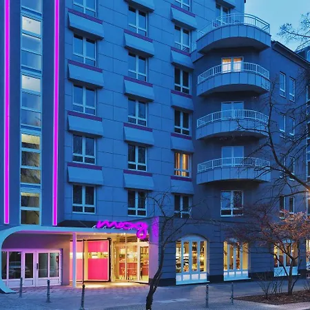 Moxy Humboldthain Park Hotel 4*