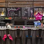 Hotel Moxy Humboldthain Park 3*