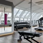 Moxy Humboldthain Park Hotel 3*