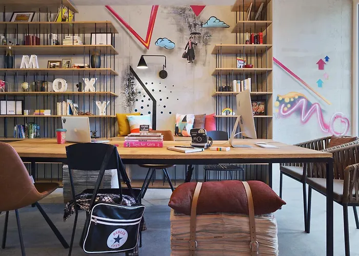 柏林洪堡海因公园慕奇夕酒店 3*