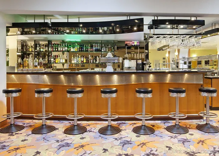 柏林洪堡海因公园慕奇夕酒店