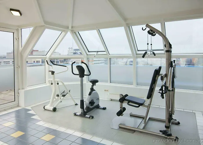 柏林洪堡海因公园慕奇夕酒店 3*