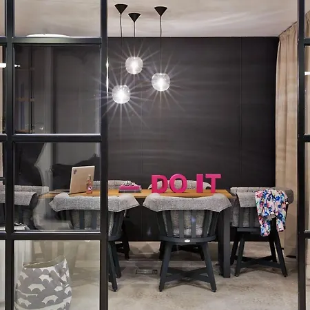 Hotell Moxy Humboldthain Park