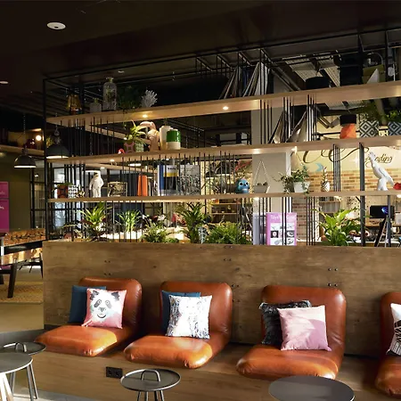 Moxy Humboldthain Park 3*