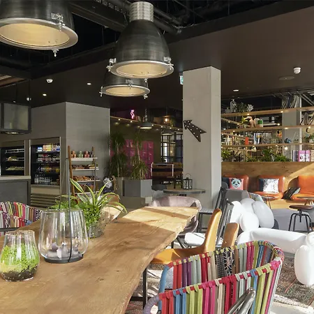 Hotel Moxy Humboldthain Park 3*
