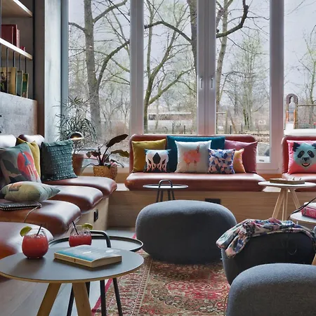 Moxy Humboldthain Park 3*