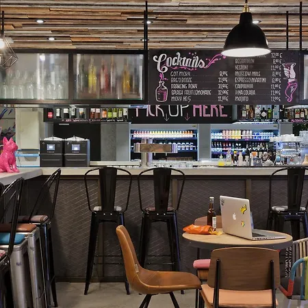 Hotel Moxy Humboldthain Park Berlin