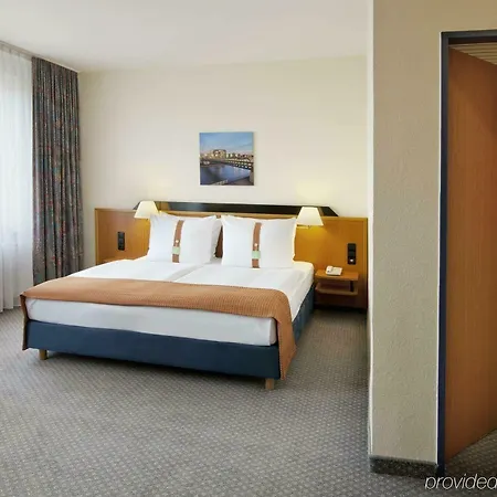 Moxy Humboldthain Park Hotell Berlin