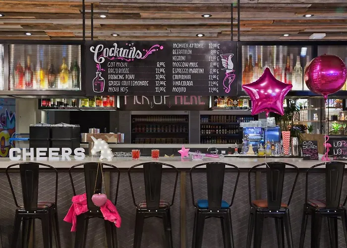 Hotel Moxy Humboldthain Park 3*