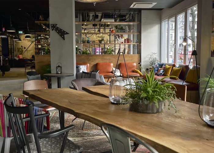 Moxy Humboldthain Park Berlin