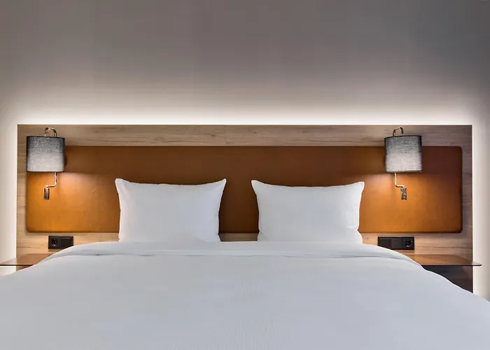 Hotel Moxy Humboldthain Park 3*