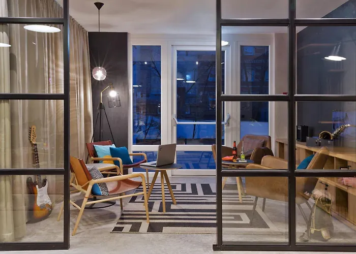 Moxy Humboldthain Park Hotel