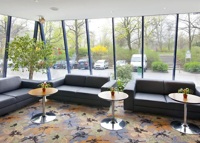 Hotel Moxy Humboldthain Park 3*