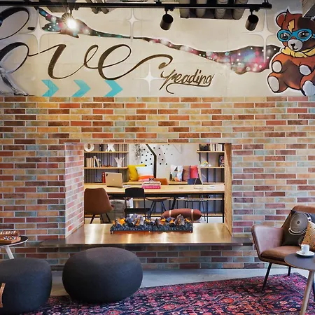 Hotel Moxy Humboldthain Park