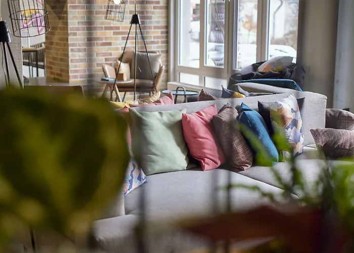 Moxy Humboldthain Park Hotel