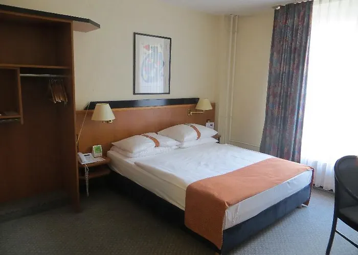 Moxy Humboldthain Park Berlin