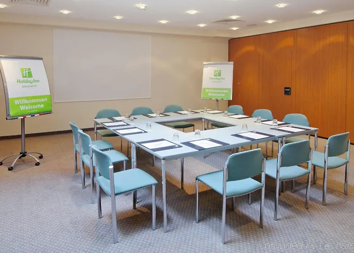 Moxy Humboldthain Park Hotel