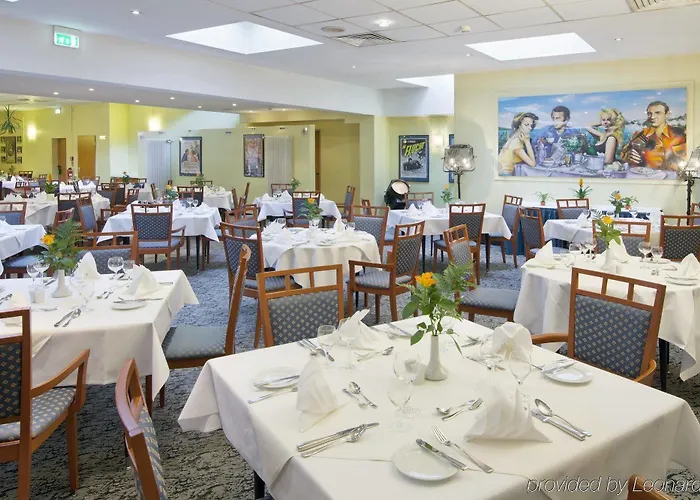 Moxy Humboldthain Park Hotel 3*